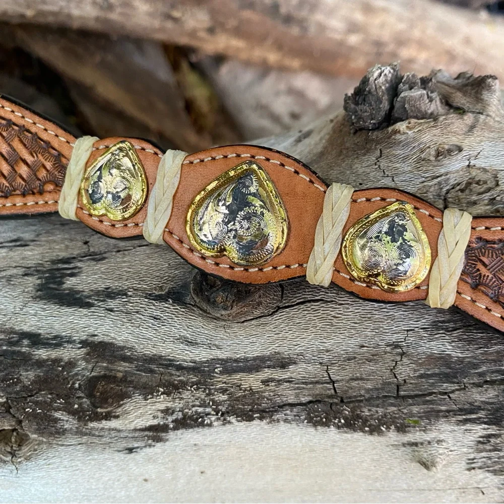 ♥️COWGIRL BELT DOUBLE S, HAND TOOLED, SIZE 34”, SCRATCHES, PREOWNED♥️ 38” total